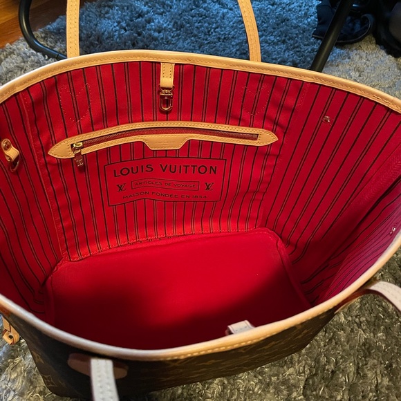 Louis Vuitton Monogram Neverfull MM - Picture 3 of 14